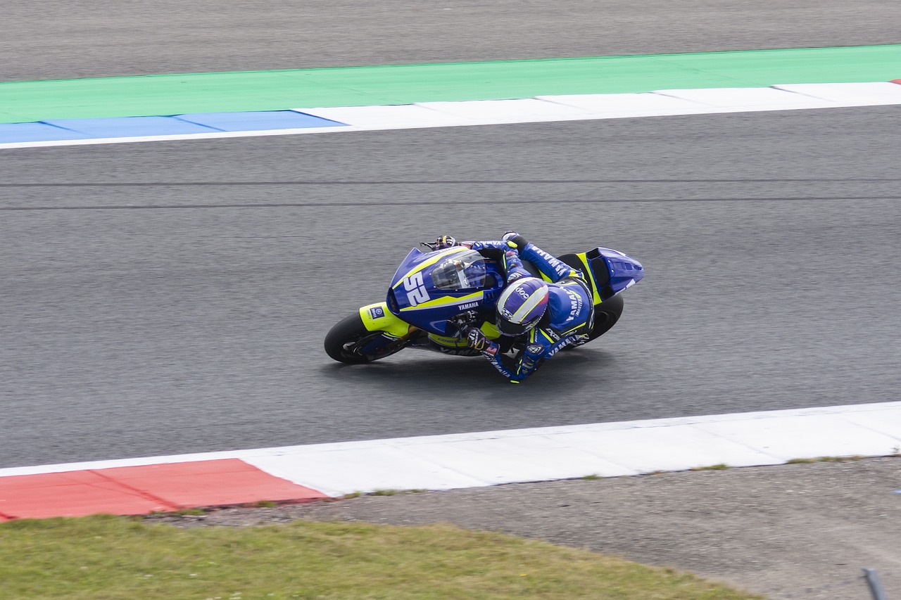 斯的牵制力 斯的牵制力