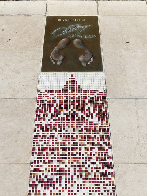 快船不敌雷霆！亚历山大关键时刻打手祖巴茨未犯规，伦纳德25+10.